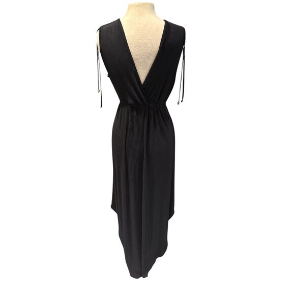 Sleeveless Black V-Neck Asymmetrical Hem Dress By J.Vini Made With Pleated - Picture 3 of 9